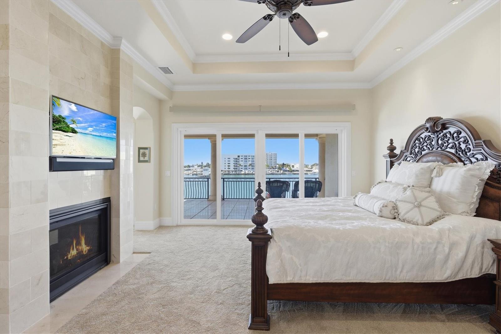 BAYWOOD SHORES - Residential
