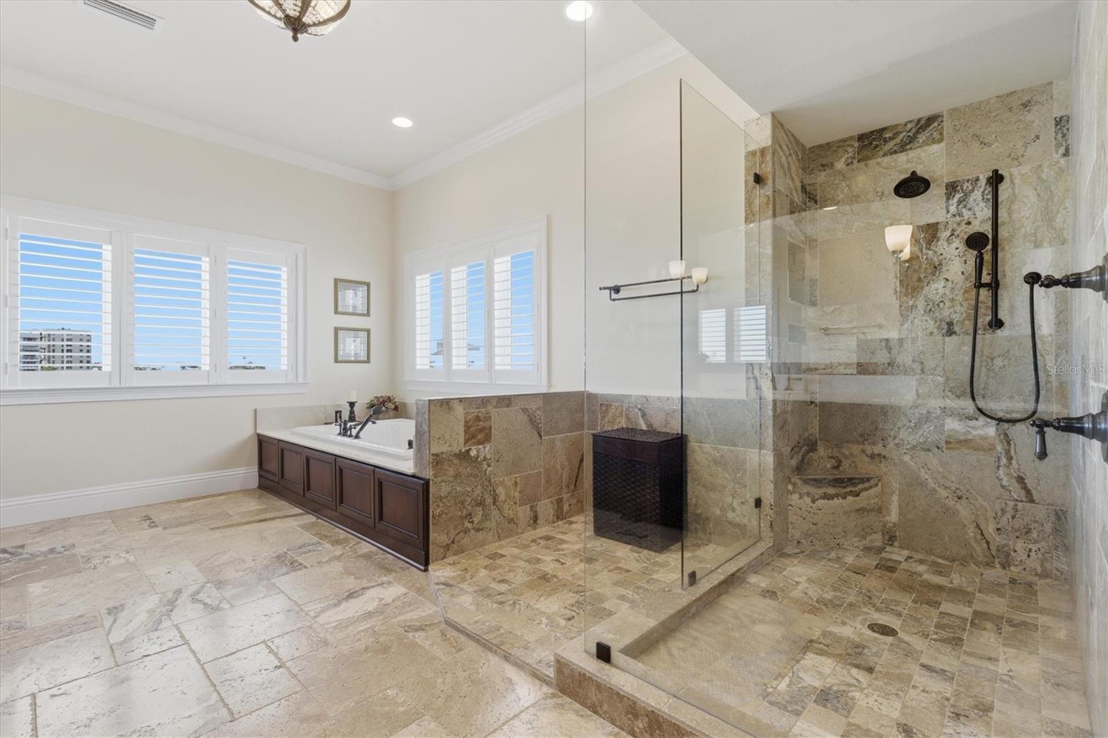 BAYWOOD SHORES - Residential