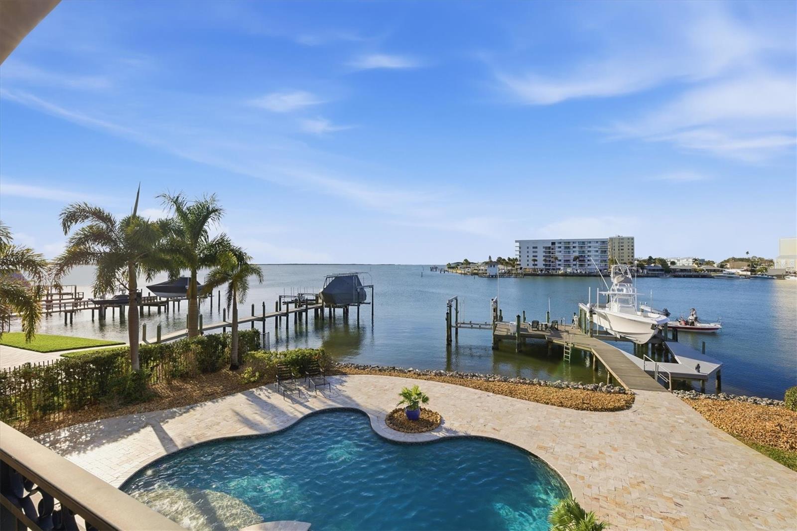 BAYWOOD SHORES - Residential