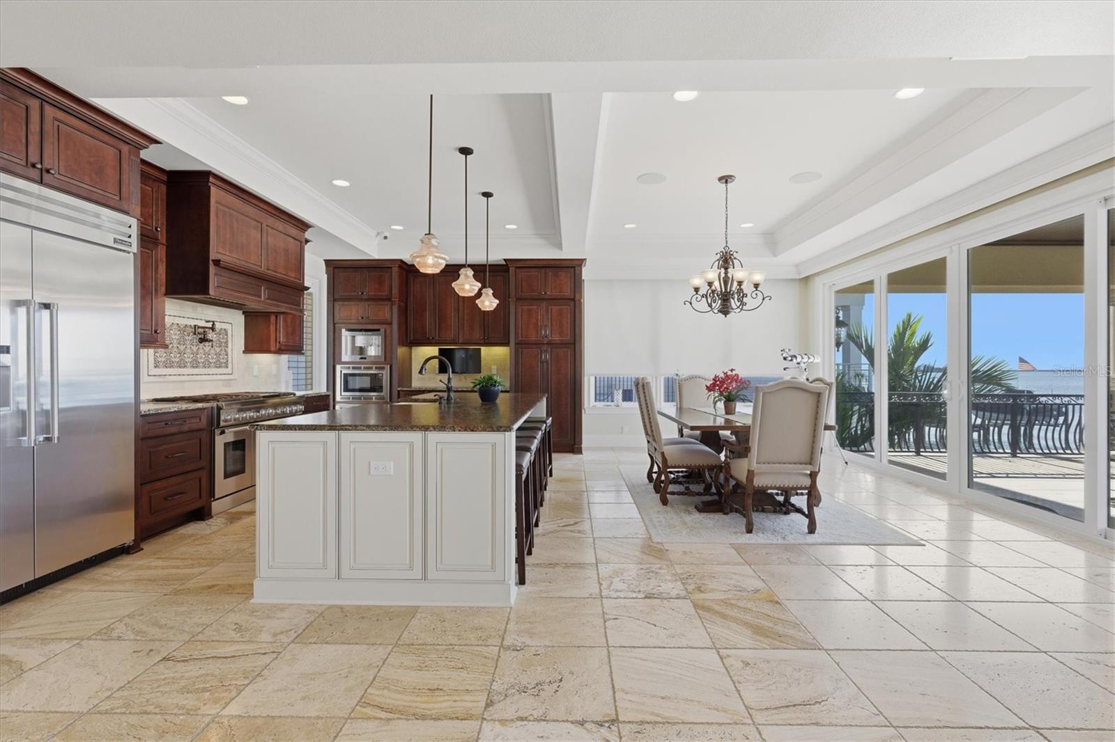 BAYWOOD SHORES - Residential