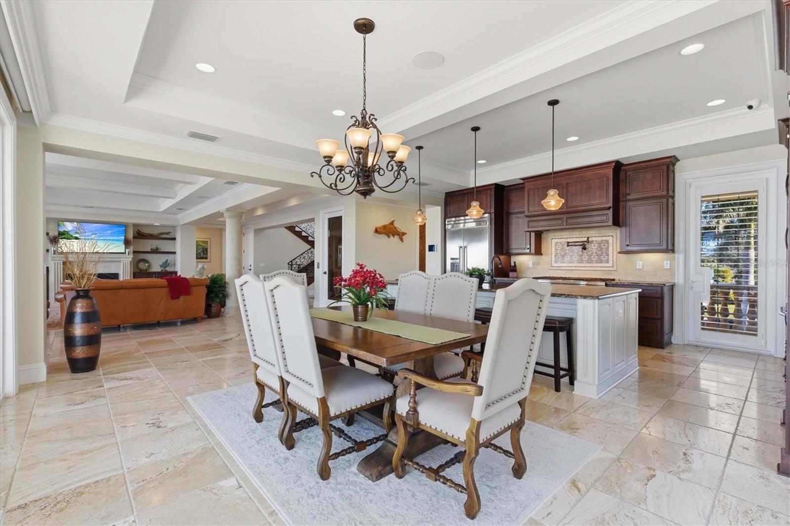 BAYWOOD SHORES - Residential