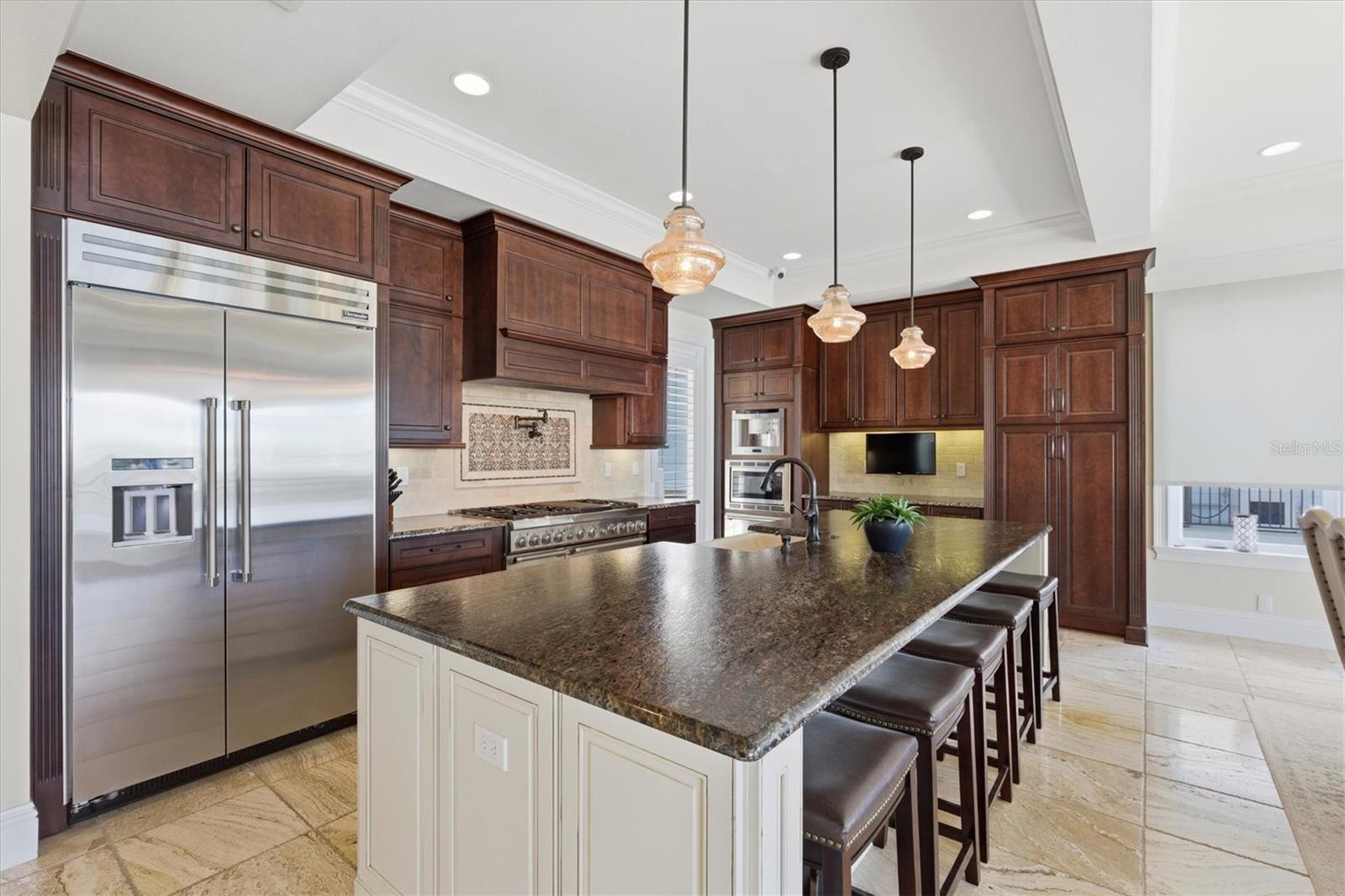 BAYWOOD SHORES - Residential