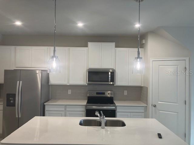 BLOOMINGDALE TOWNES - Residential Lease