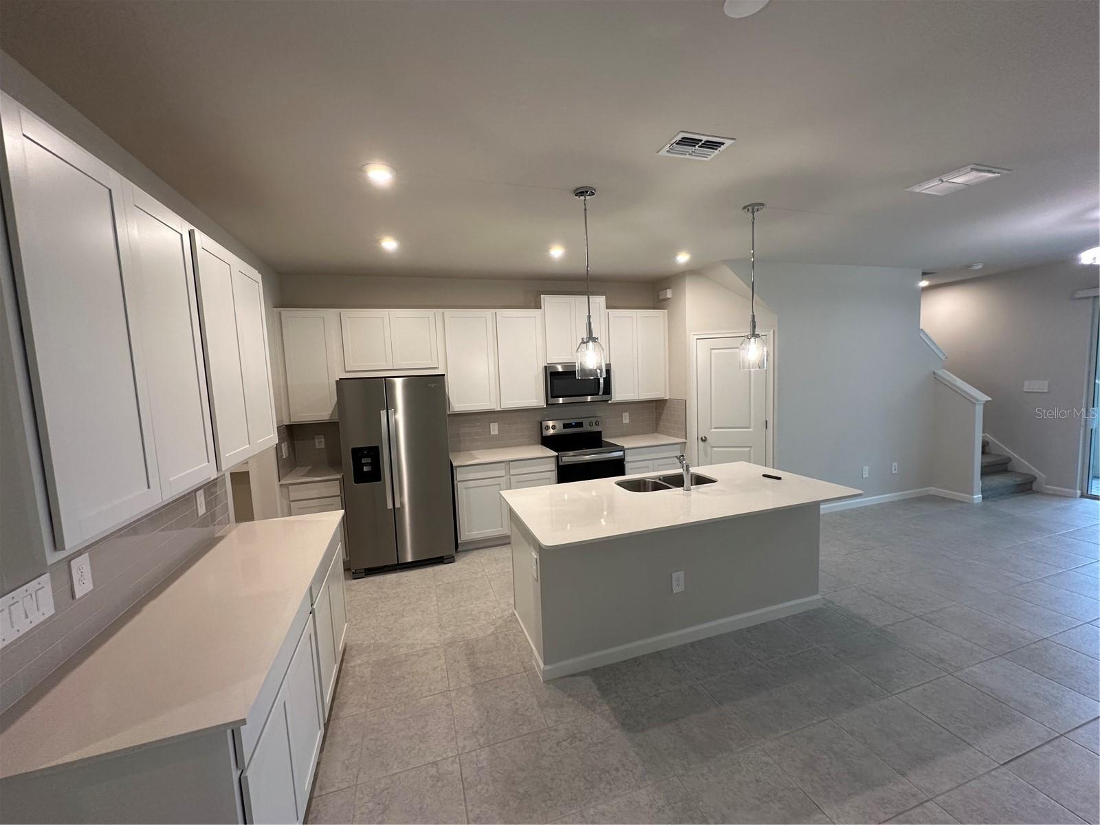 BLOOMINGDALE TOWNES - Residential Lease