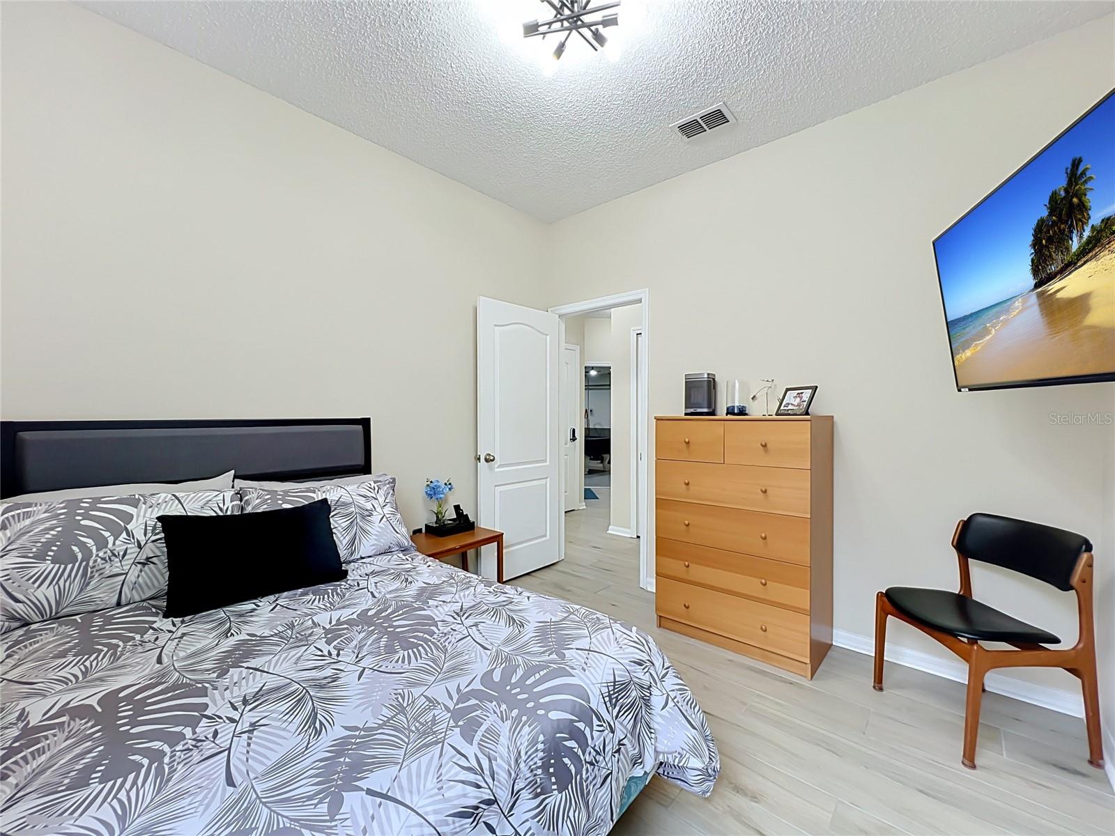 THE SAVANNAS PH I SUB - Residential Lease