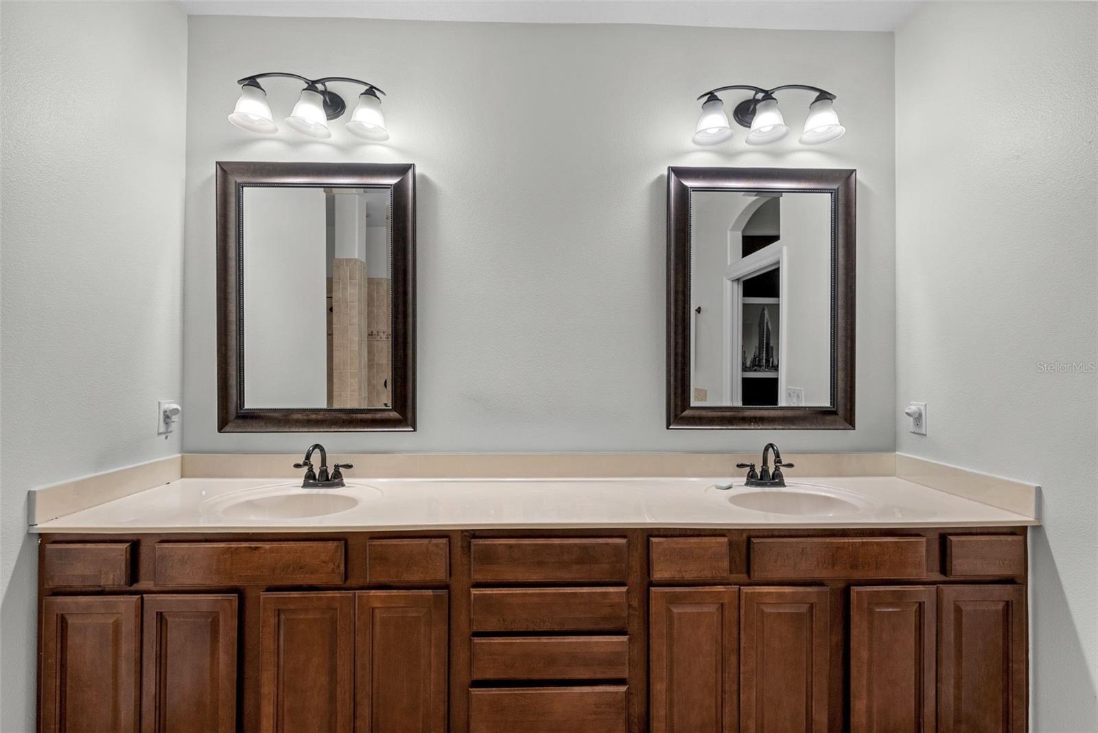 GREY HAWK AT LAKE POLO PH 02 - Residential