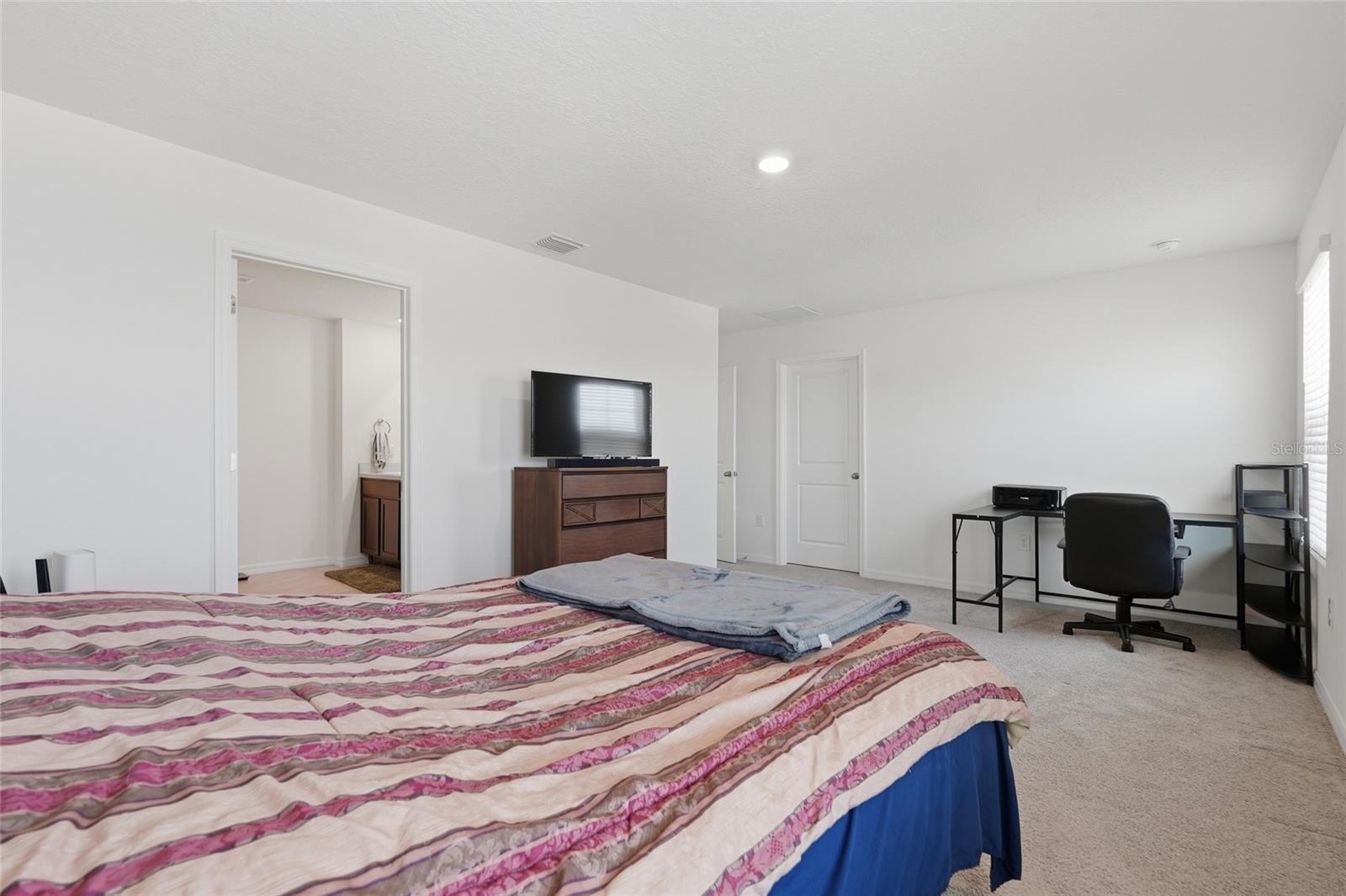 AVALON WOODS - Residential