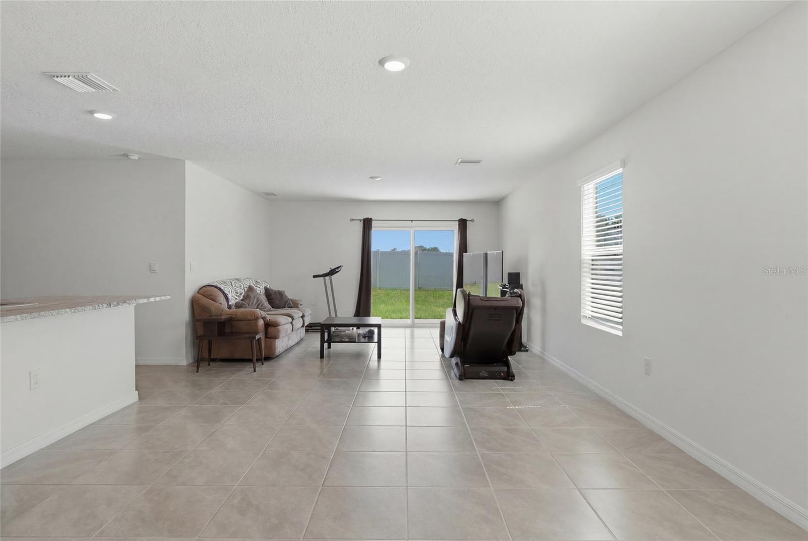 AVALON WOODS - Residential