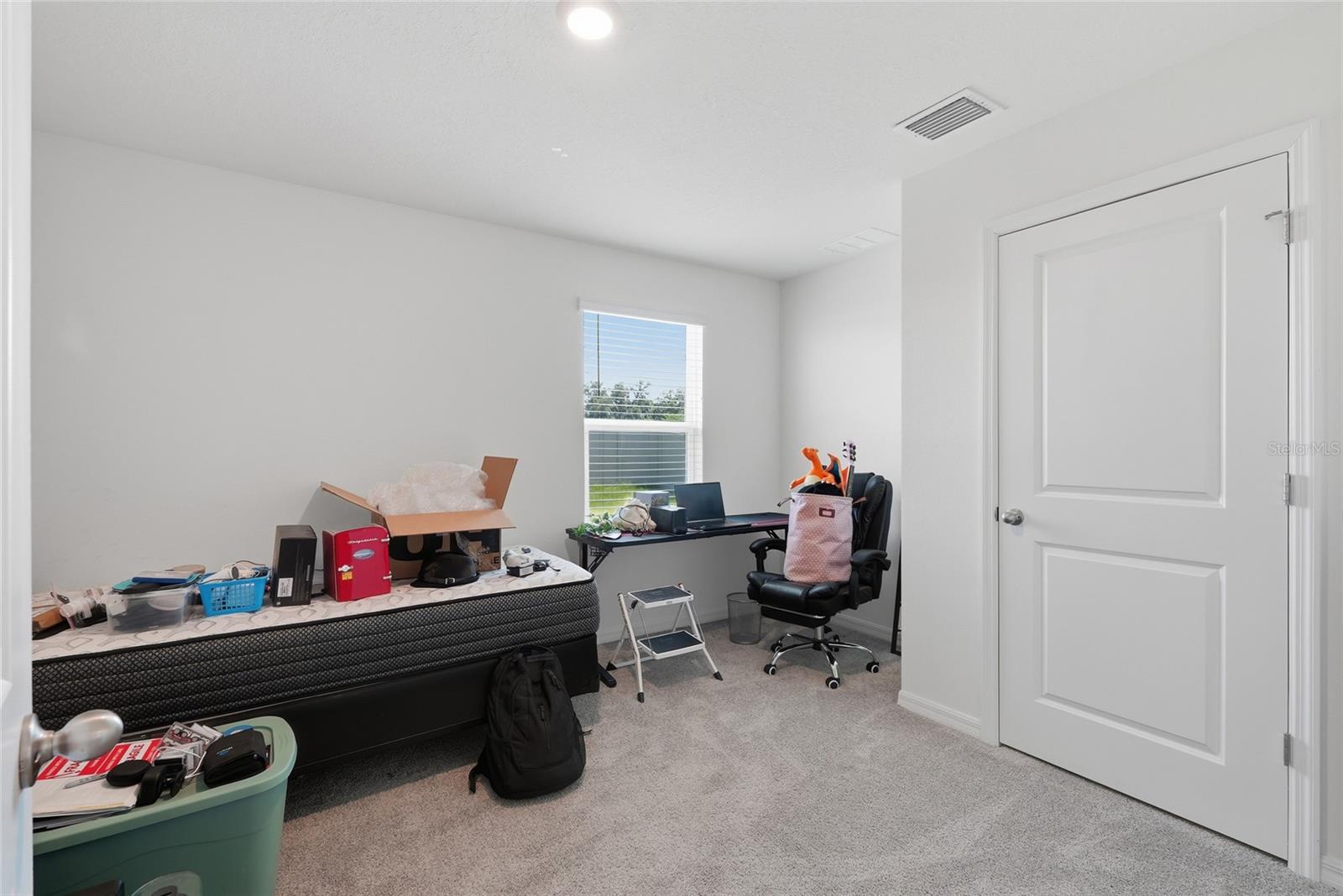 AVALON WOODS - Residential