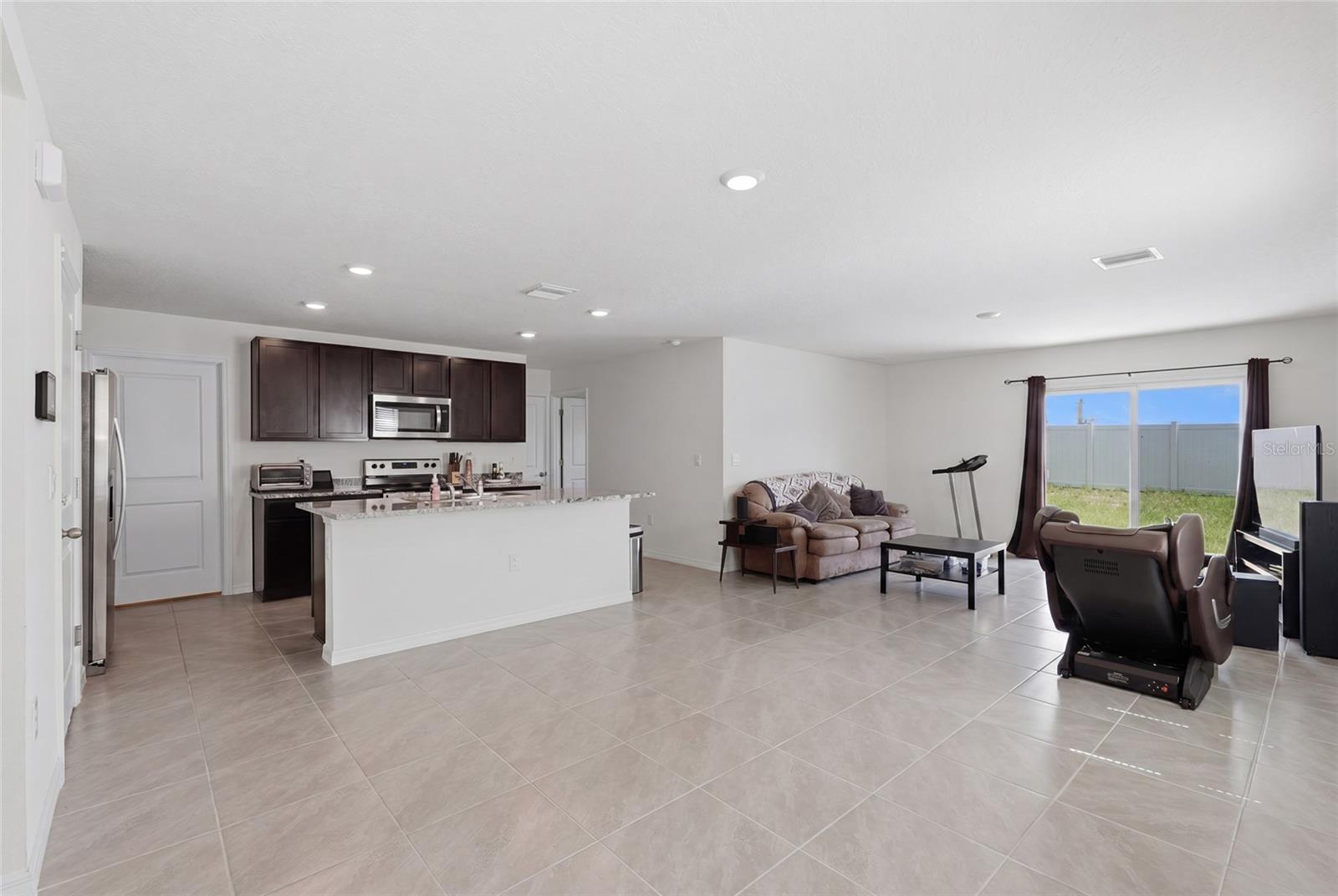 AVALON WOODS - Residential