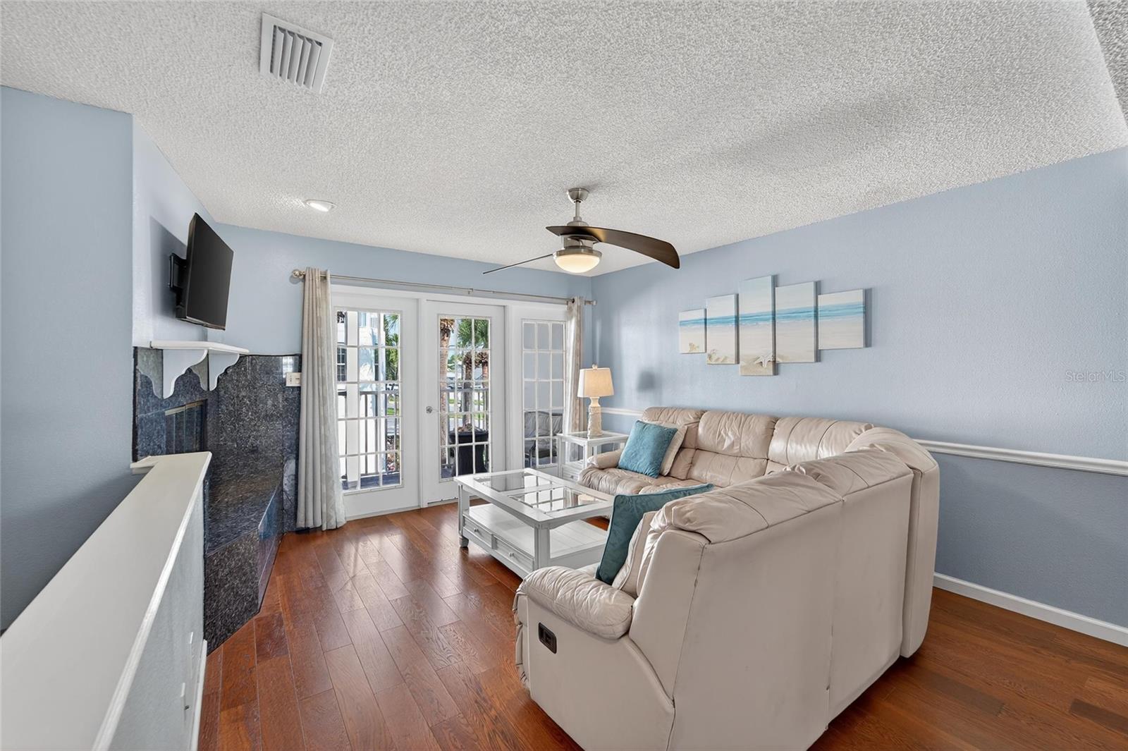 SUNSET REEF - Residential