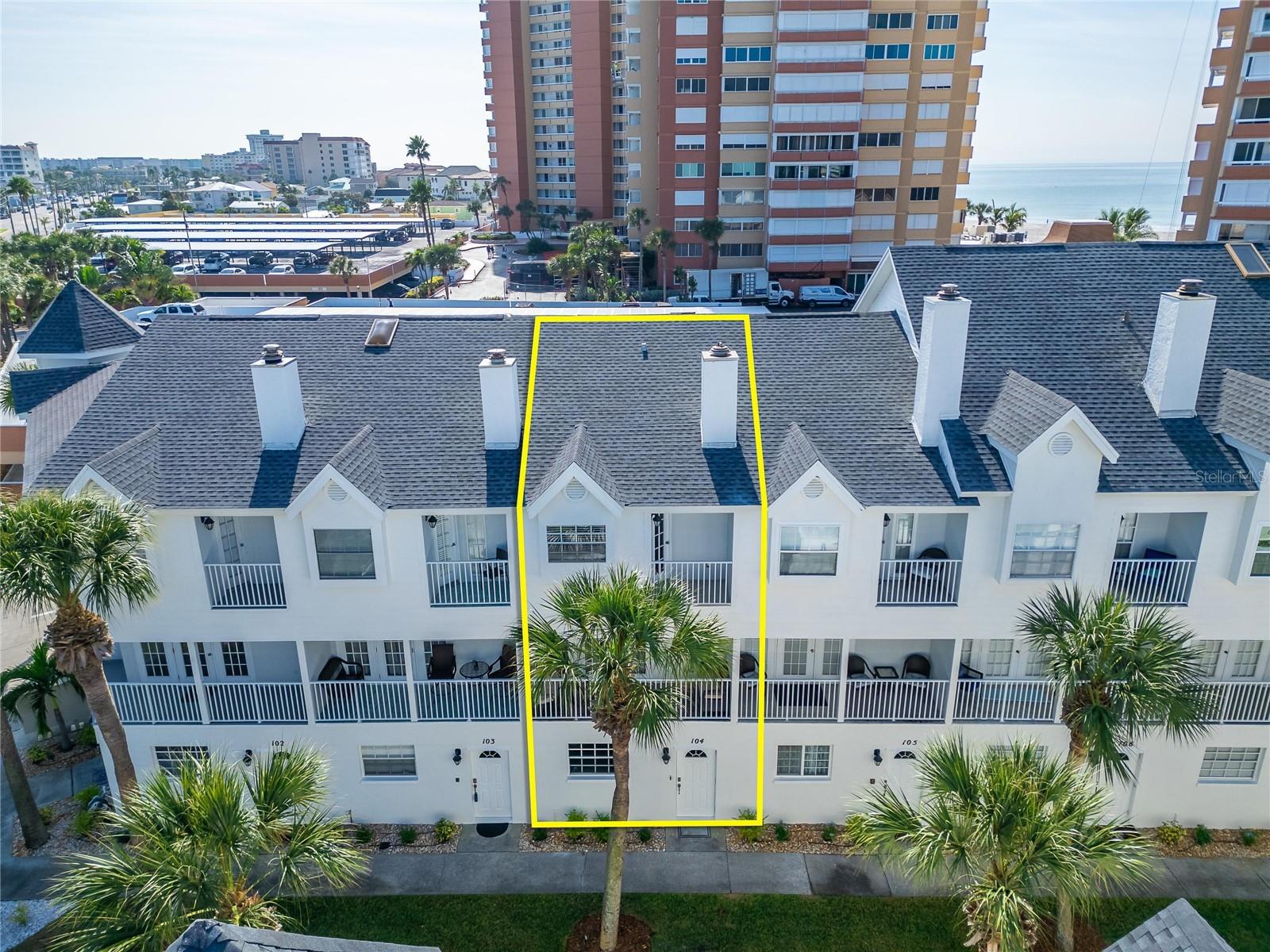 SUNSET REEF - Residential