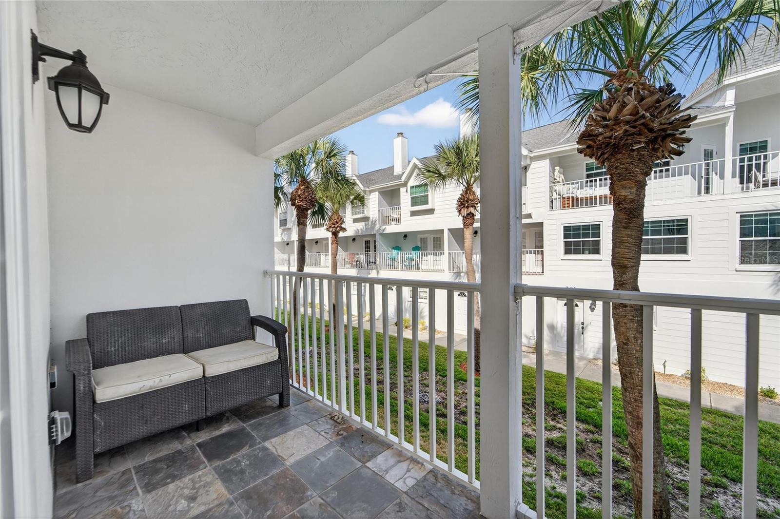 SUNSET REEF - Residential