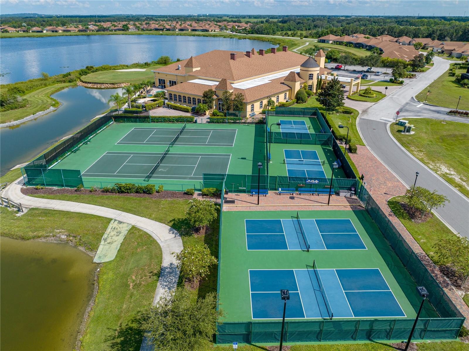 LAKE ASHTON GOLF CLUB PH 02 - Residential