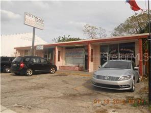 *** LOCATION, LOCATION *** COMMERCIAL PROPERTY WITH 4 SEPARATE UNITS, RETAIL AND SERVICE, LOCATED ON SEMORAN BLVD AND VERY CLOSE TO COLONIAL AVENUE IN ORLANDO, CLOSE TO THE AIRPORT.