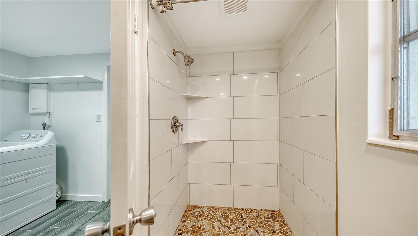 ARLINGTON PARK - Residential