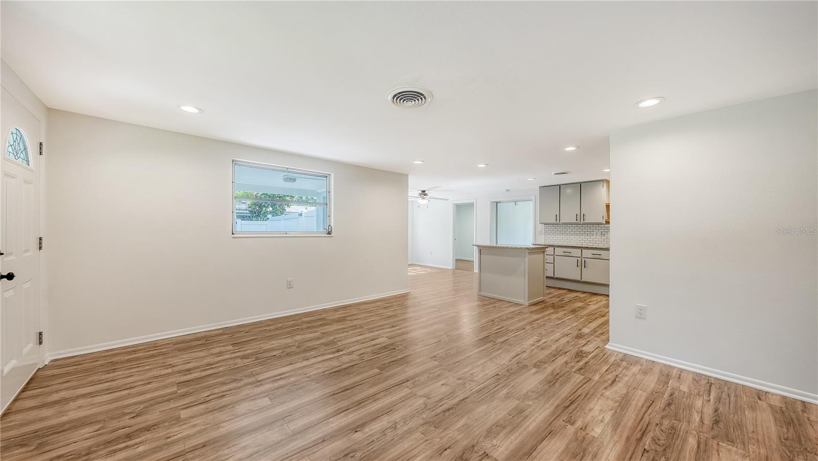 ARLINGTON PARK - Residential