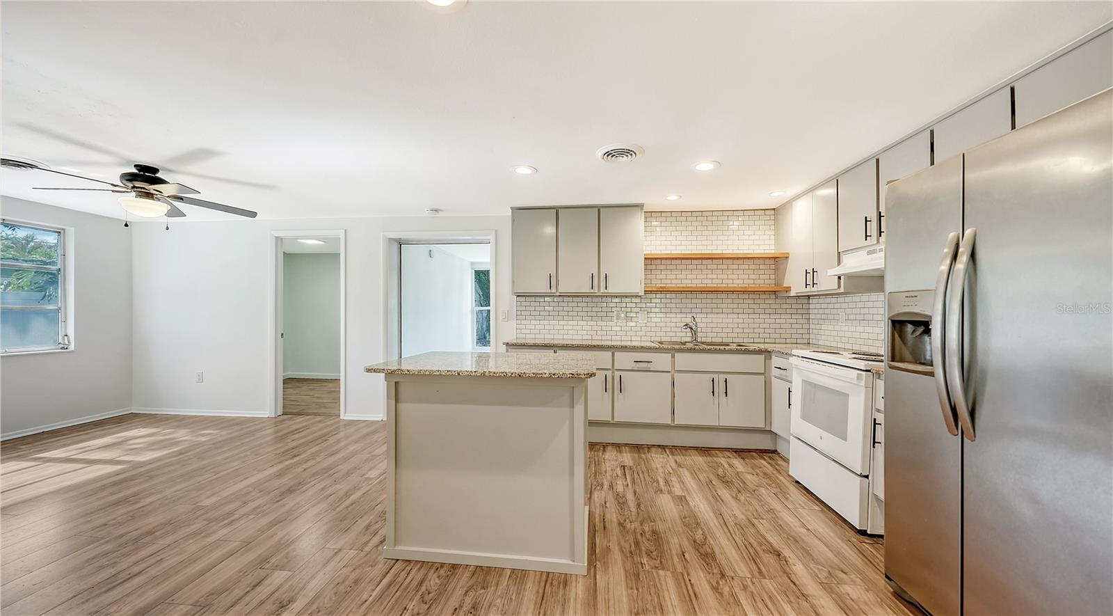 ARLINGTON PARK - Residential