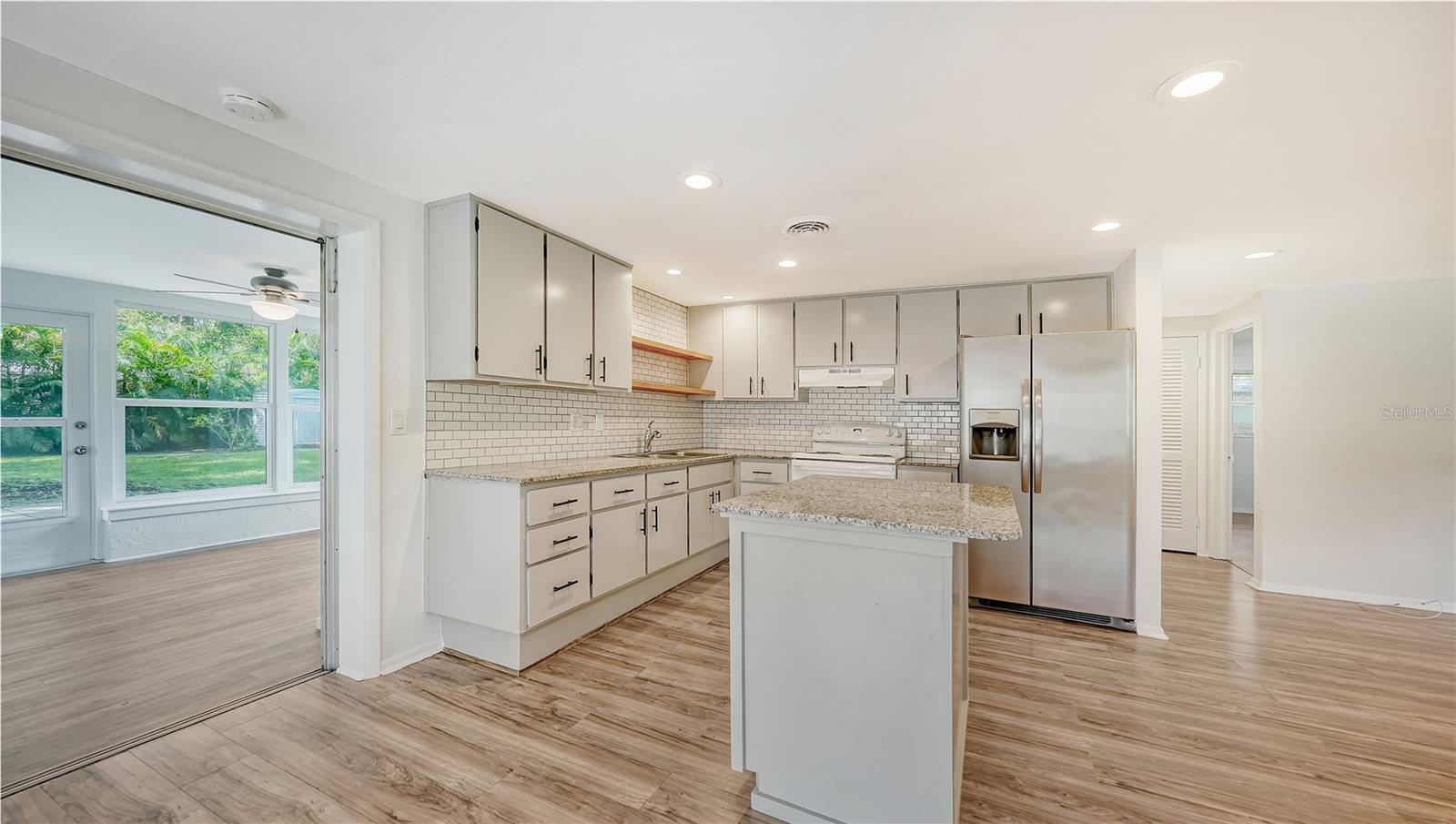 ARLINGTON PARK - Residential