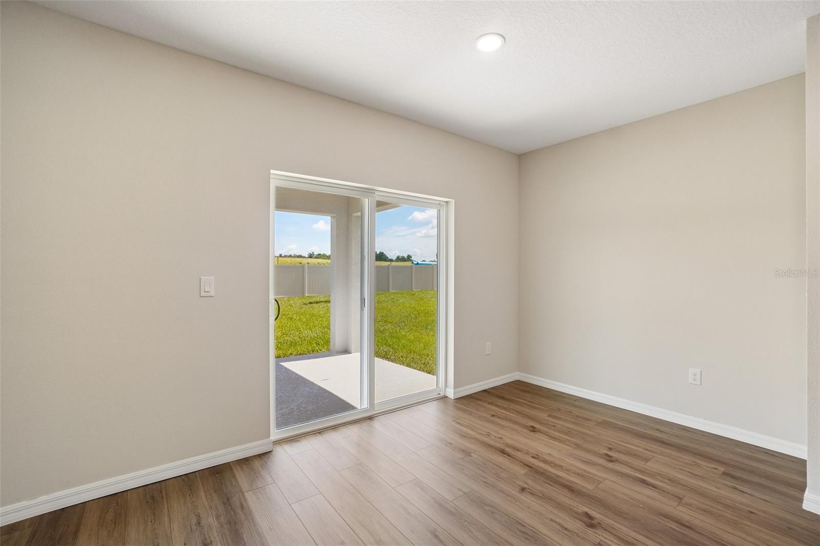 TWO RIVERS - Residential