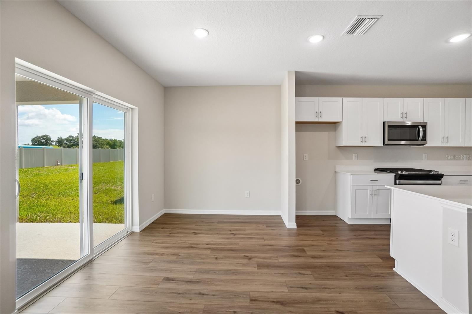 TWO RIVERS - Residential