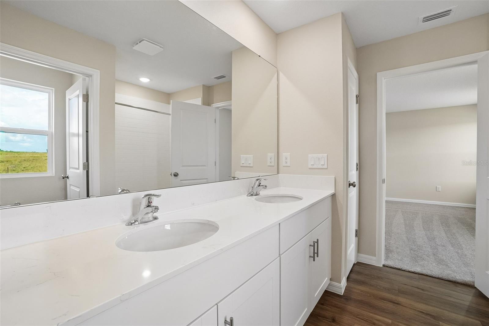TWO RIVERS - Residential