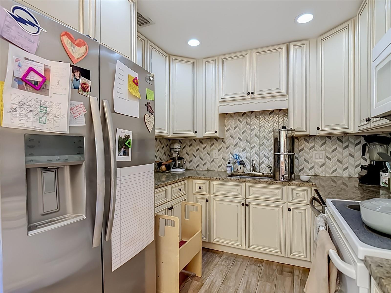 LAKE FOREST - Residential