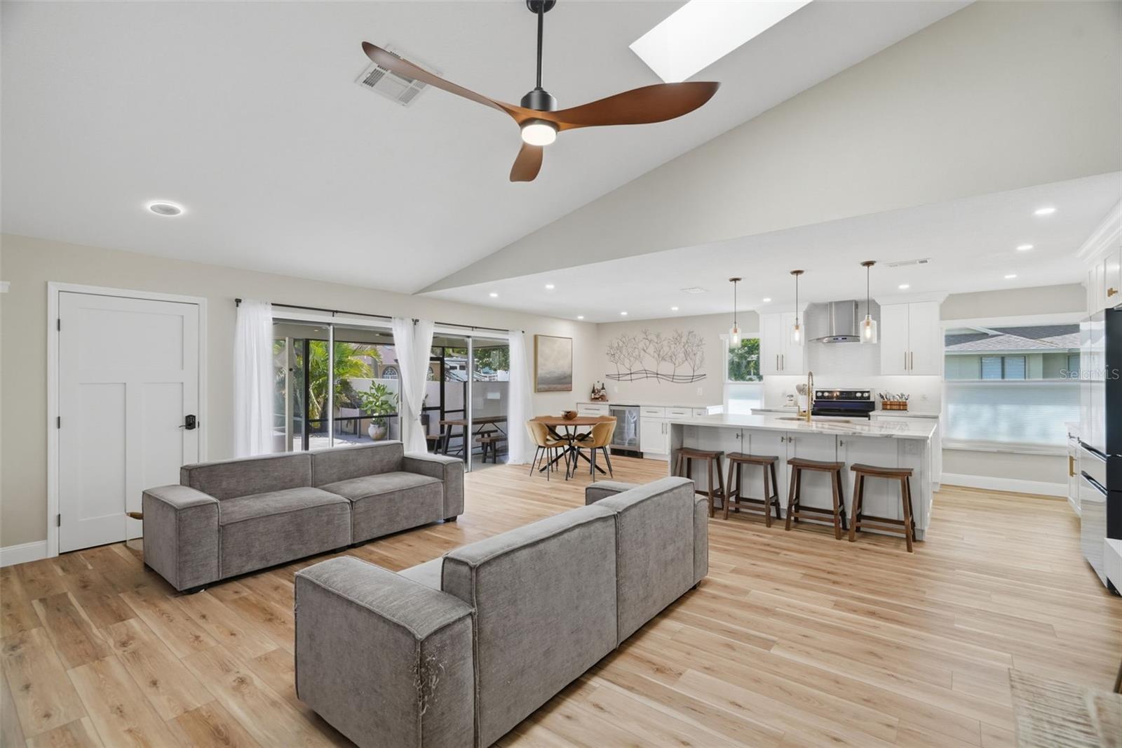 COLONY SOUTH - Residential