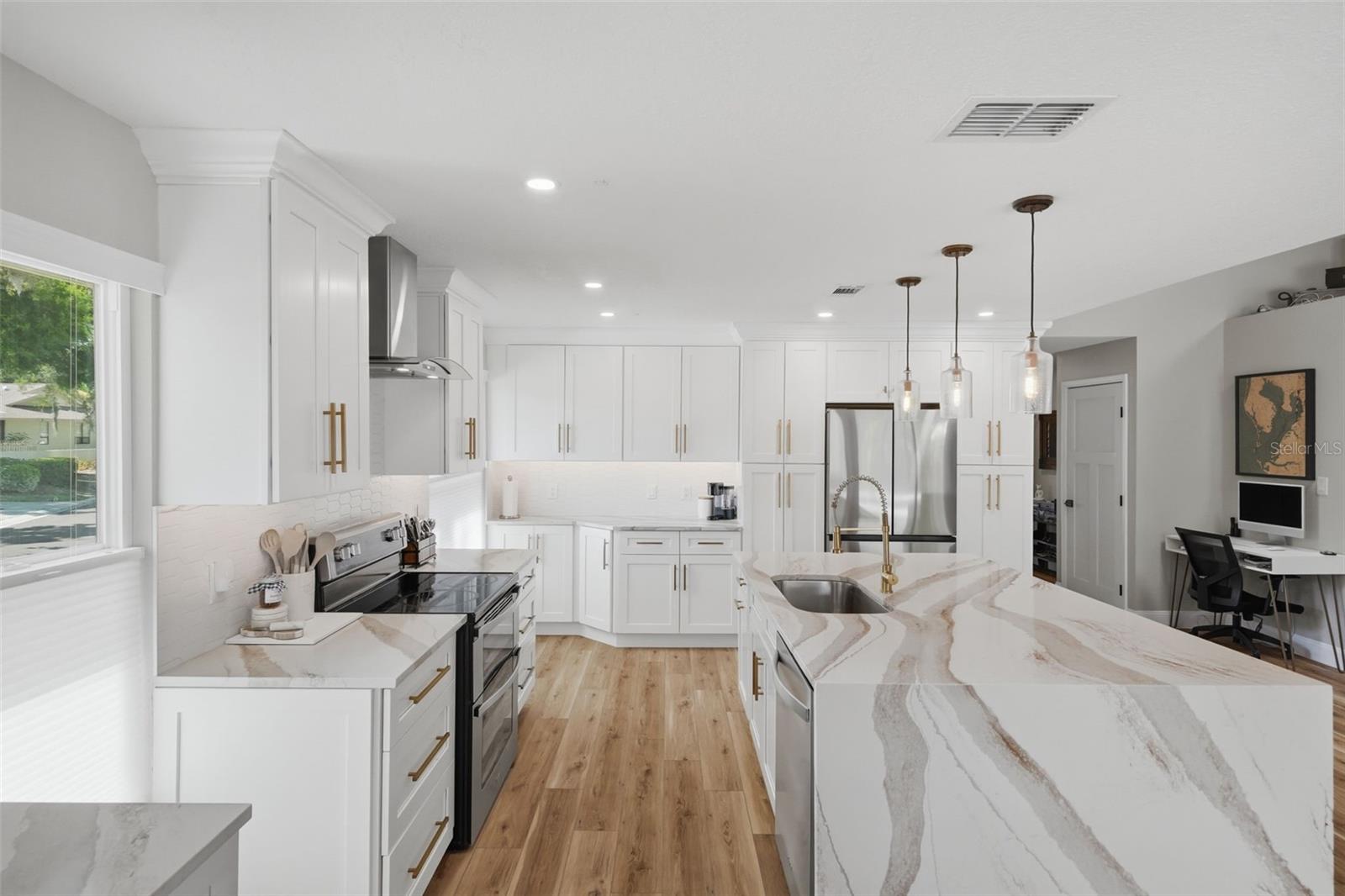 COLONY SOUTH - Residential