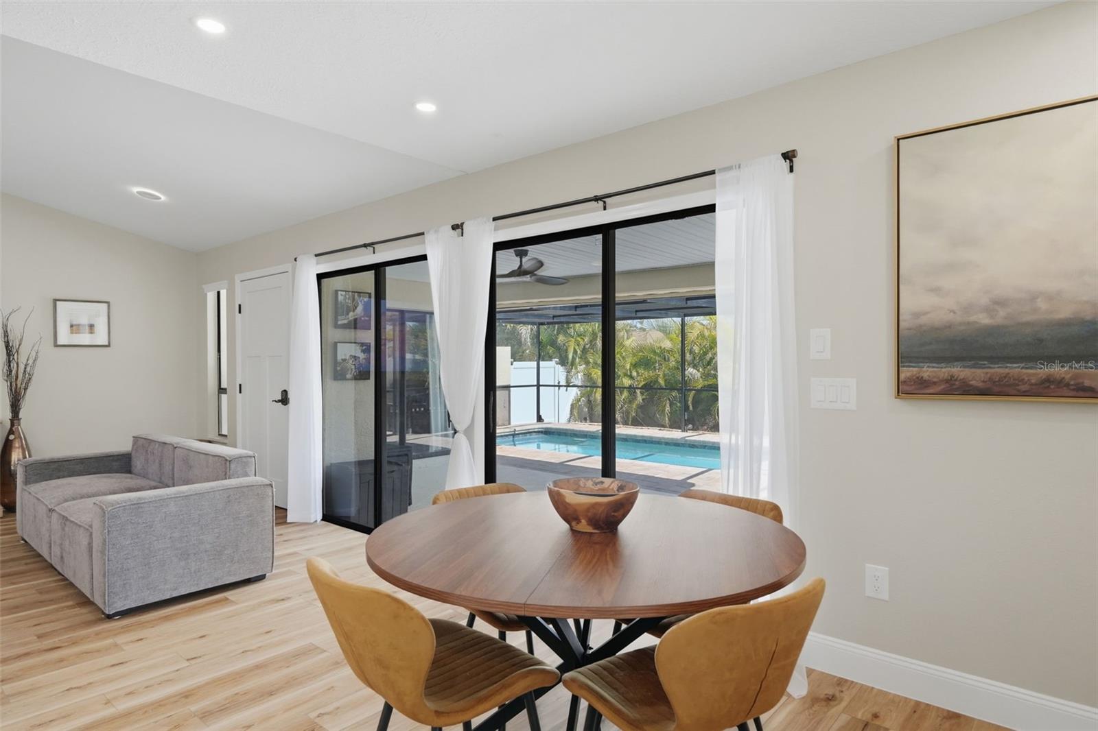 COLONY SOUTH - Residential