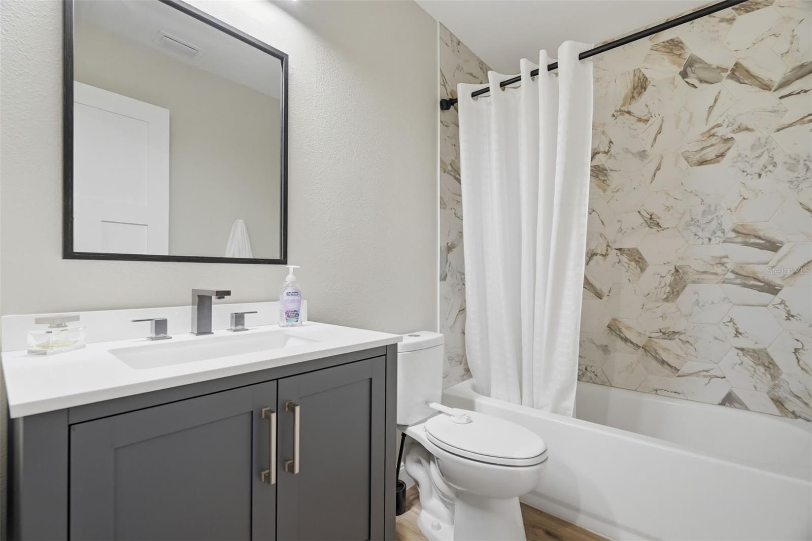 COLONY SOUTH - Residential
