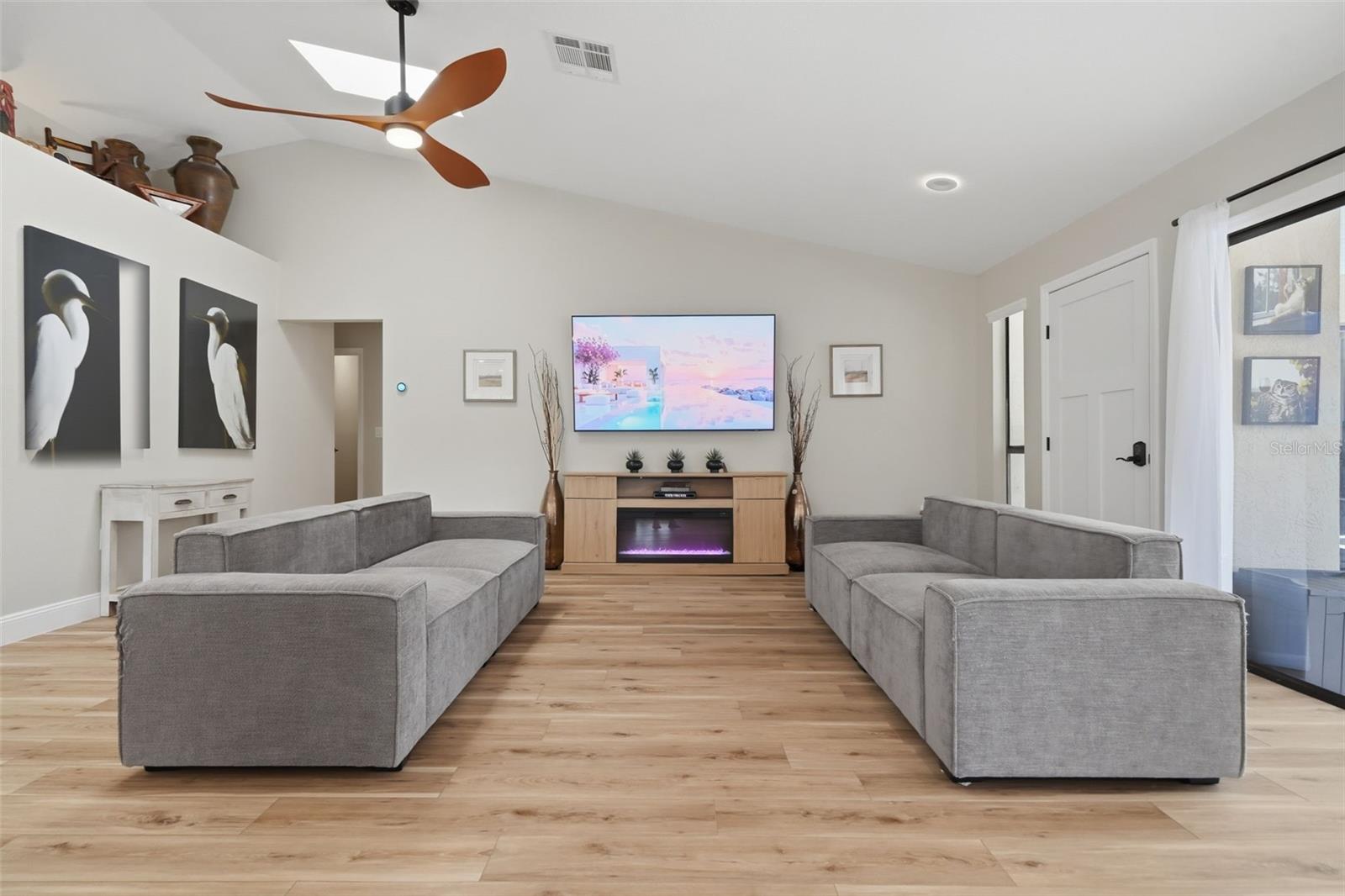 COLONY SOUTH - Residential