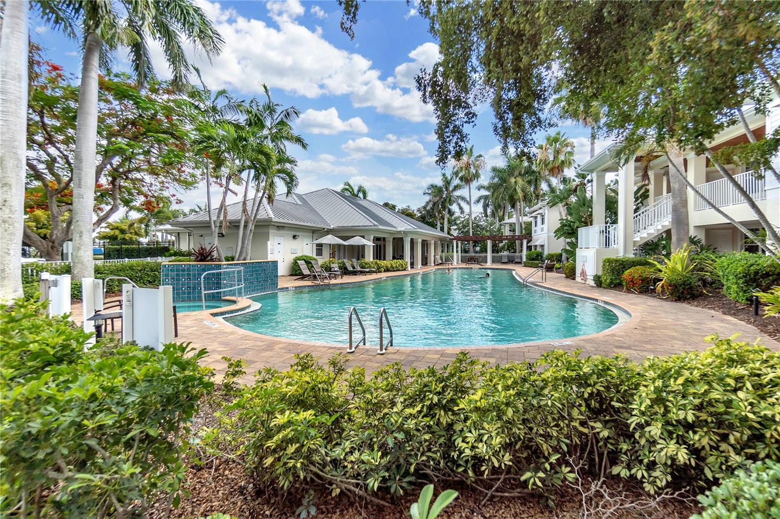 BOLLETTIERI RESORT VILLAS IX - Residential