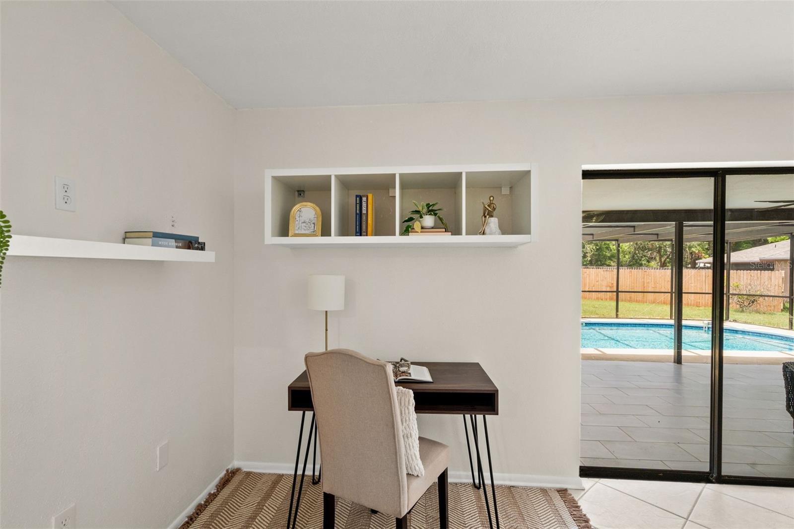 SPRING HILL - Residential