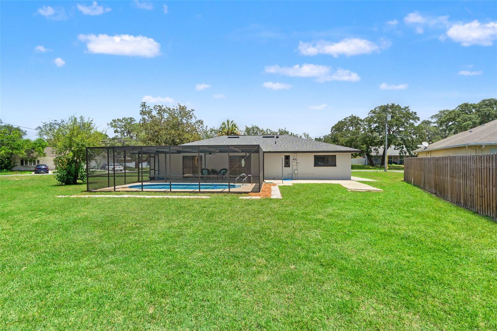 SPRING HILL - Residential