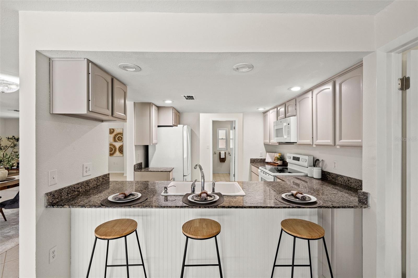 SPRING HILL - Residential
