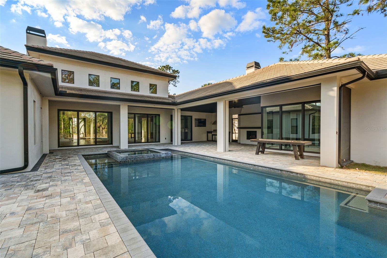 BELLA COLLINA - Residential