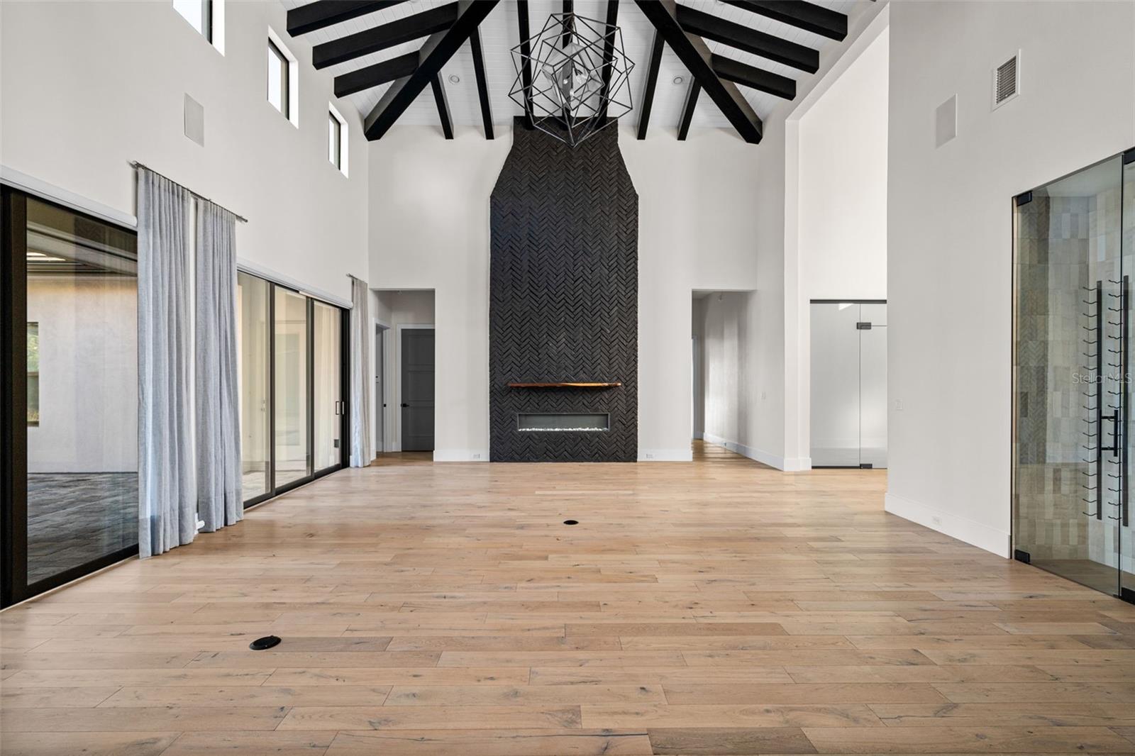BELLA COLLINA - Residential