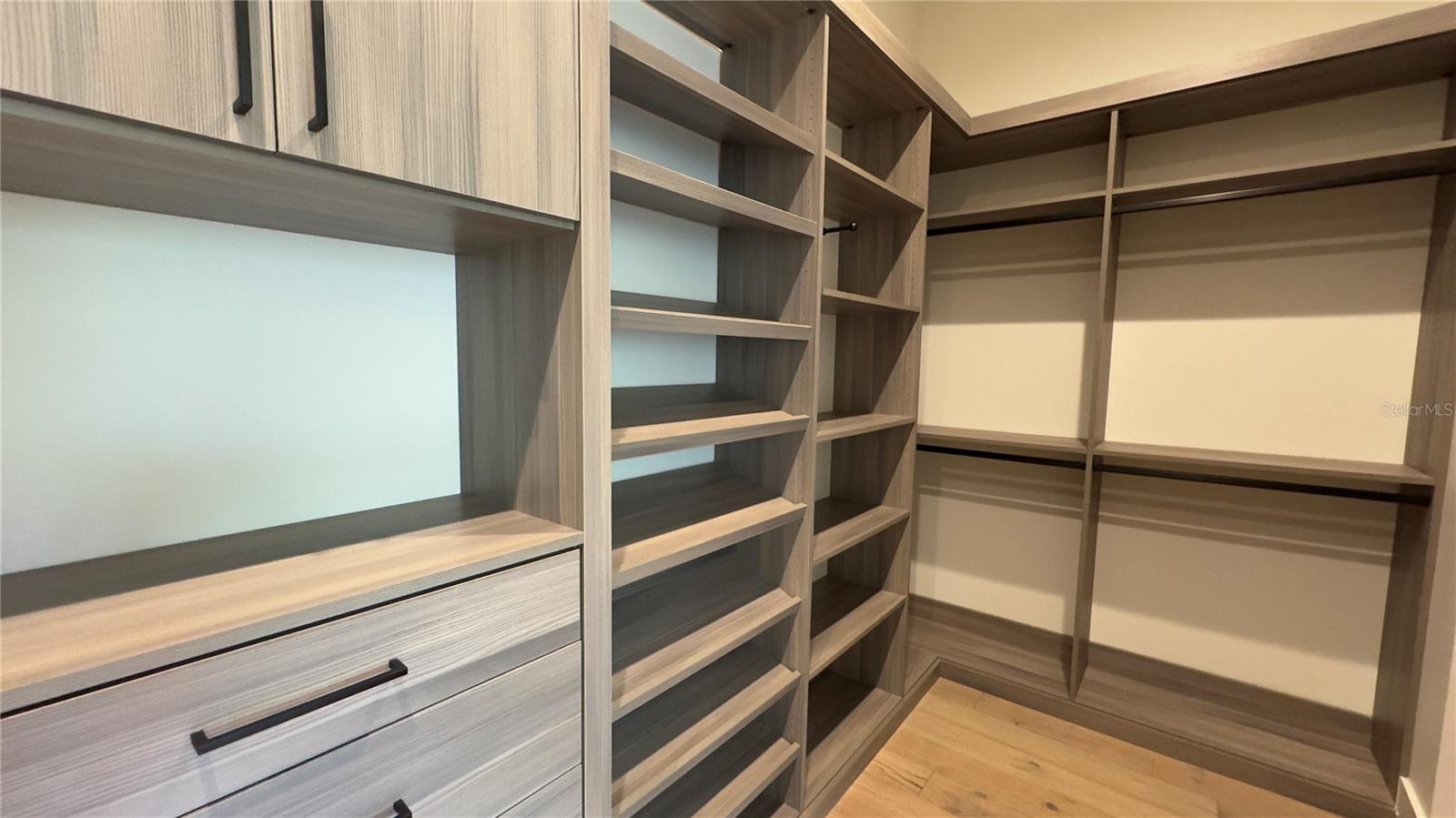 BELLA COLLINA - Residential