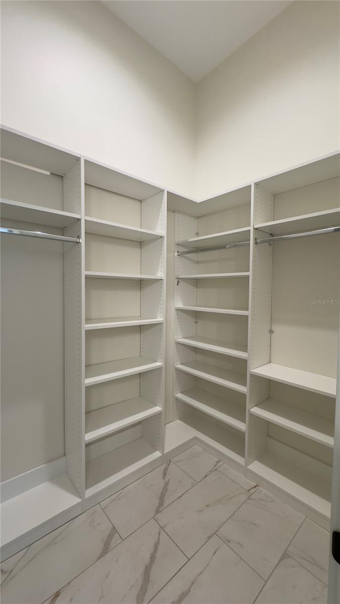 BELLA COLLINA - Residential
