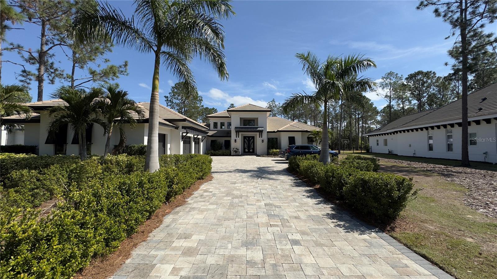 BELLA COLLINA - Residential