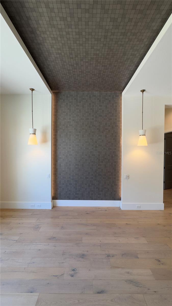BELLA COLLINA - Residential
