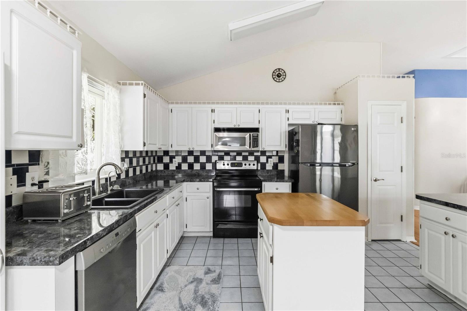 TOWNE PLACE REV - Residential