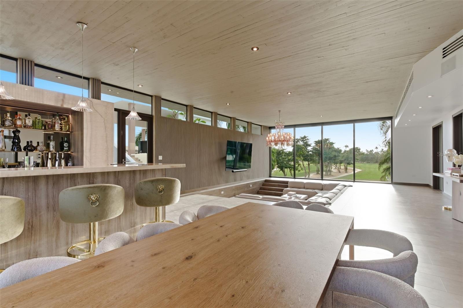EAST BEACH - Residential