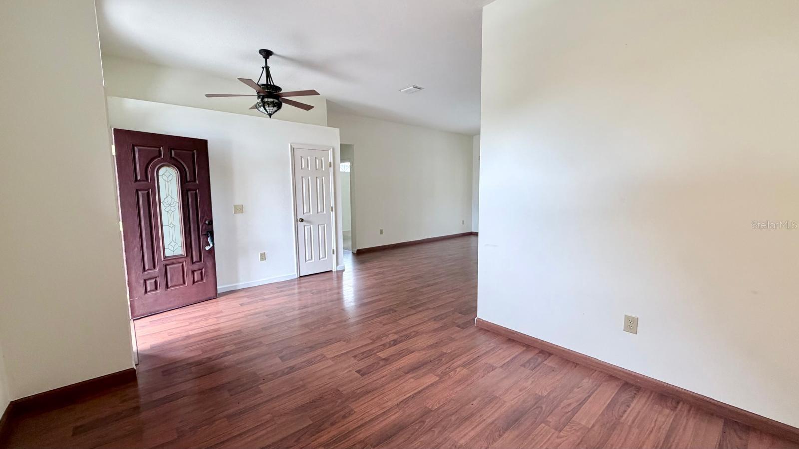 PEBBLE CREEK VILLAGE UNIT 6 RE - Residential Lease