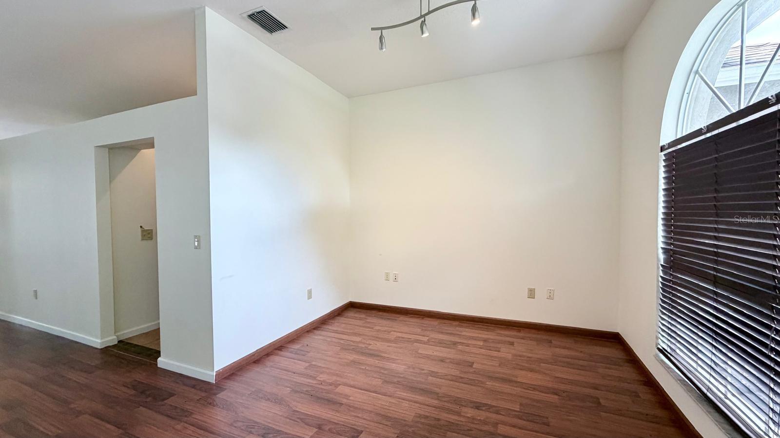 PEBBLE CREEK VILLAGE UNIT 6 RE - Residential Lease