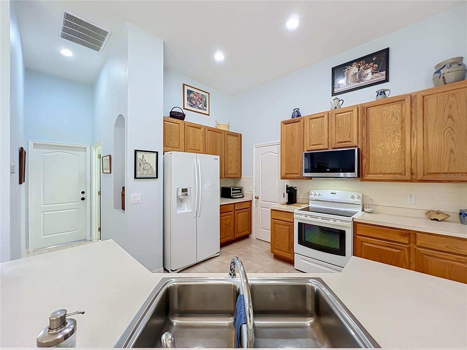 REDBRIDGE AT CARILLON - Residential