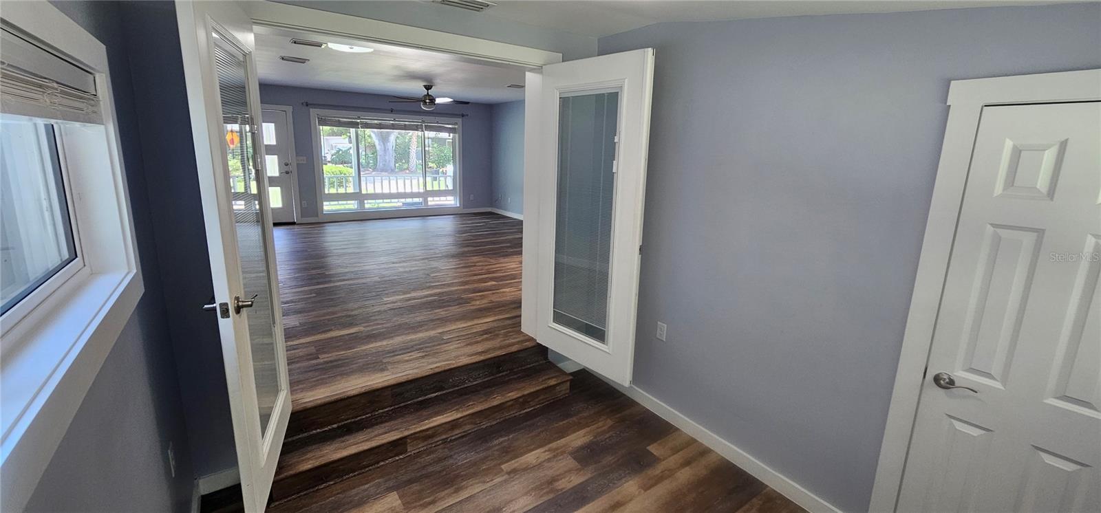 COUNTRY CLUB ESTATES - Residential