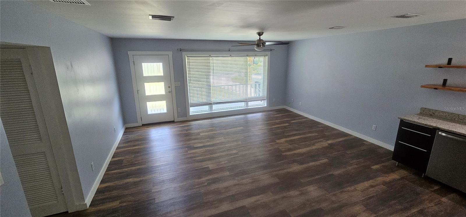 COUNTRY CLUB ESTATES - Residential