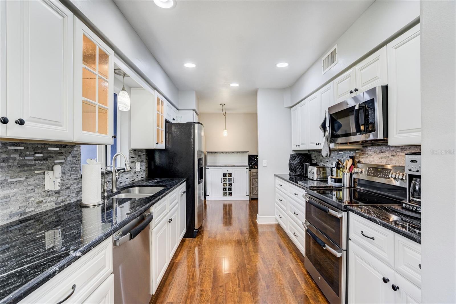 WOODRIDGE - Residential